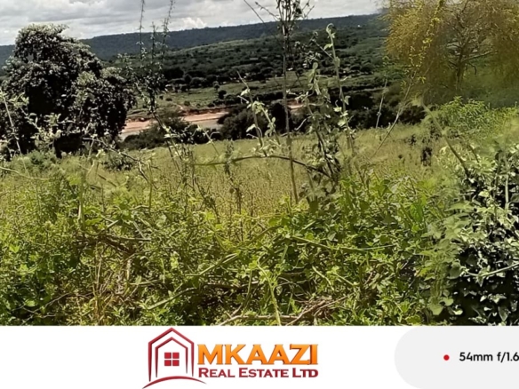 594-acre ranch for sale in Kitui touching River Athi