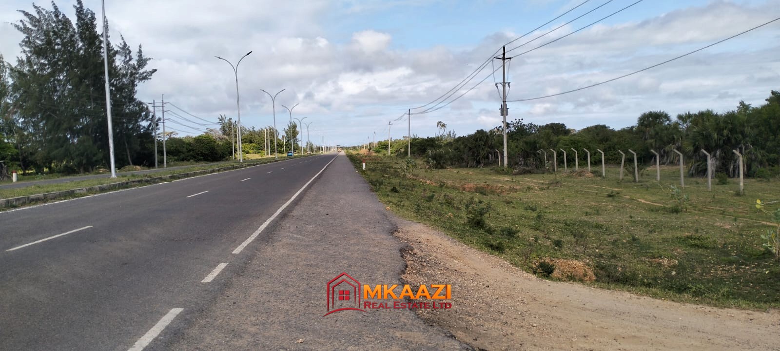 1-acre plots for sale along Lamu Port dual carriageway in Bora Imani