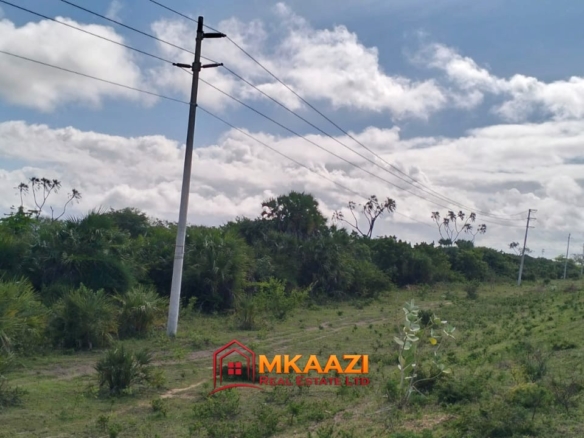 One-acre freehold plots fronting E885 tarmac road in Lamu County