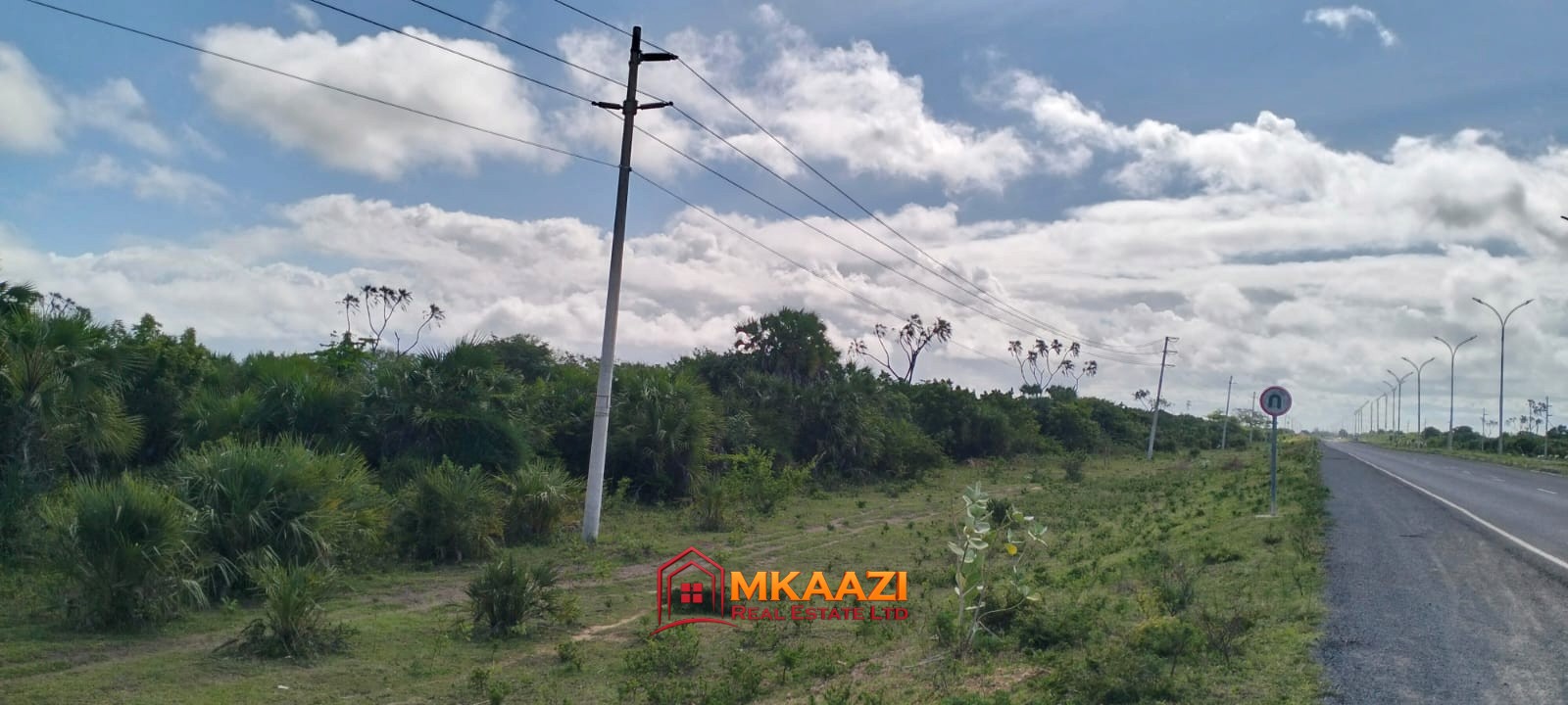 One-acre freehold plots fronting E885 tarmac road in Lamu County