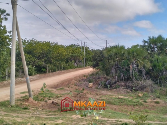 1-acre plots for sale along Lamu Port dual carriageway in Bora Imani