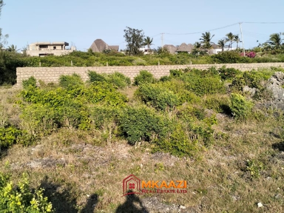 Prime 0.40-Hectare Coral Plot for Sale in Watamu Near Mawe Zuri – Third Row from the Beach