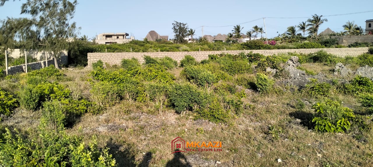 Prime 0.40-Hectare Coral Plot for Sale in Watamu Near Mawe Zuri – Third Row from the Beach