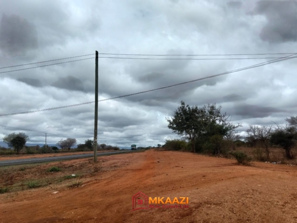 7 Acres of Land for Sale in Mtito Andei – KSh 2.5M Per Acre