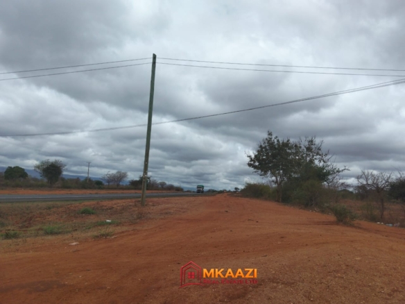 7 Acres of Land for Sale in Ivingoni, Mtito Andei – KSh 2.5M Per Acre