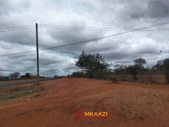 7 Acres of Land for Sale in Ivingoni, Mtito Andei – KSh 2.5M Per Acre