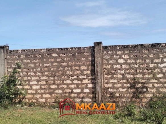 Residential plot for sale near Silversands Beach, Malindi with boundary wall, freehold titles, power and water on site