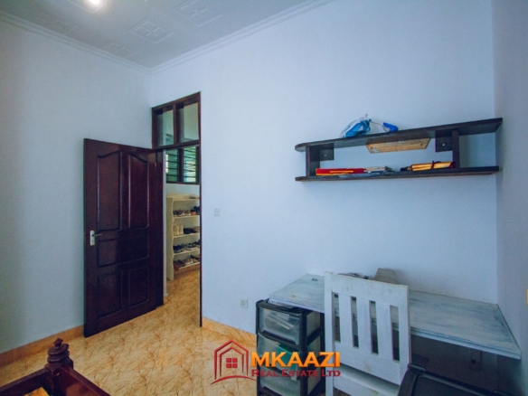 Beautiful Fully Furnished 3-Bedroom House for Sale in Silver Sands Road, Malindi – KSh 16 Million