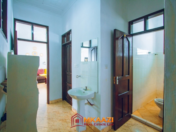 Beautiful Fully Furnished 3-Bedroom House for Sale in Silver Sands Road, Malindi – KSh 16 Million