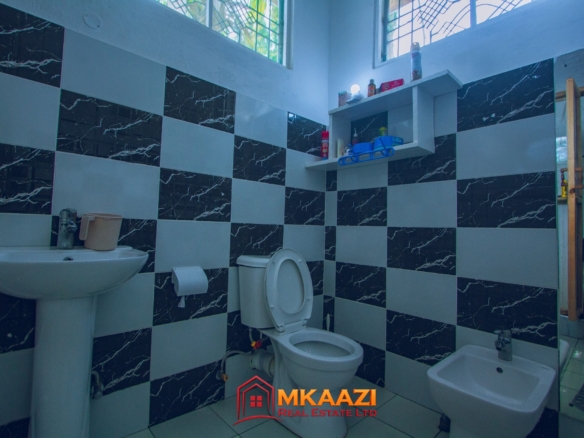 Beautiful Fully Furnished 3-Bedroom House for Sale in Silver Sands Road, Malindi – KSh 16 Million