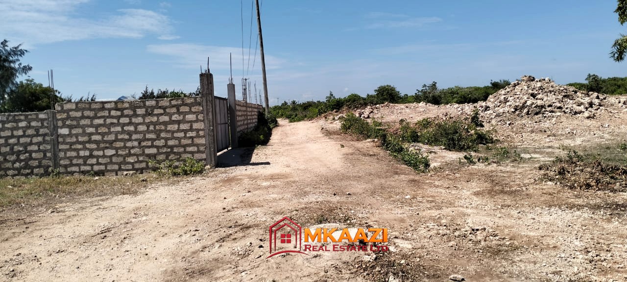 Quater Acre Kanani (3) Prime ¼ Acre Land for Sale off Kanani Road, Watamu – KSh 3.5 Million