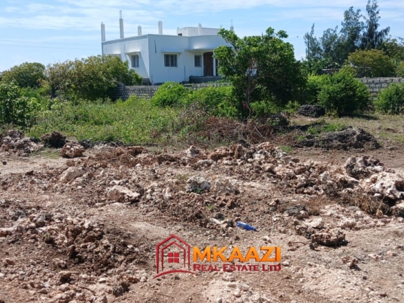quarter acre land for sale near Lonno Lodge Watamu