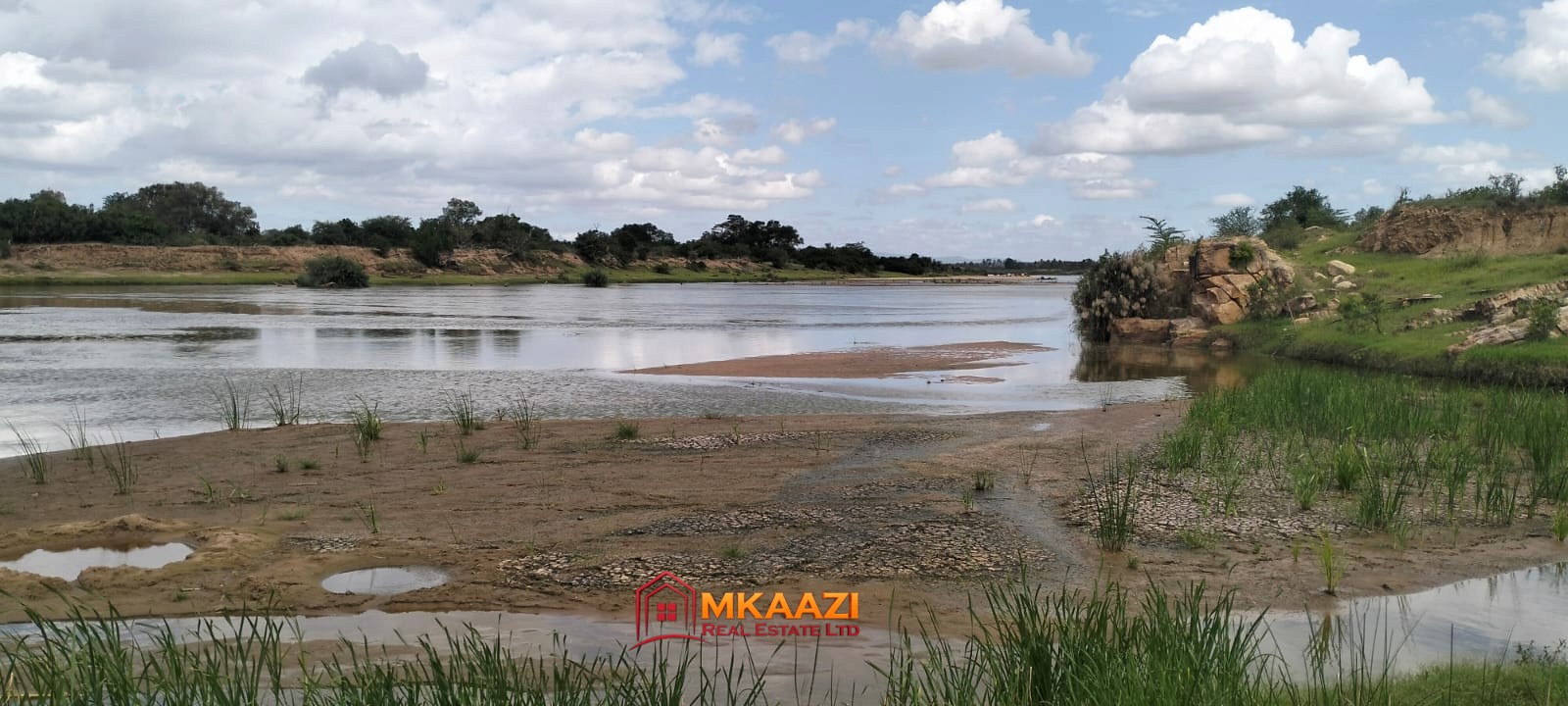 Ranch 50429 (4) 50,429-acre riverfront ranch for sale along the Galana River in Kenya