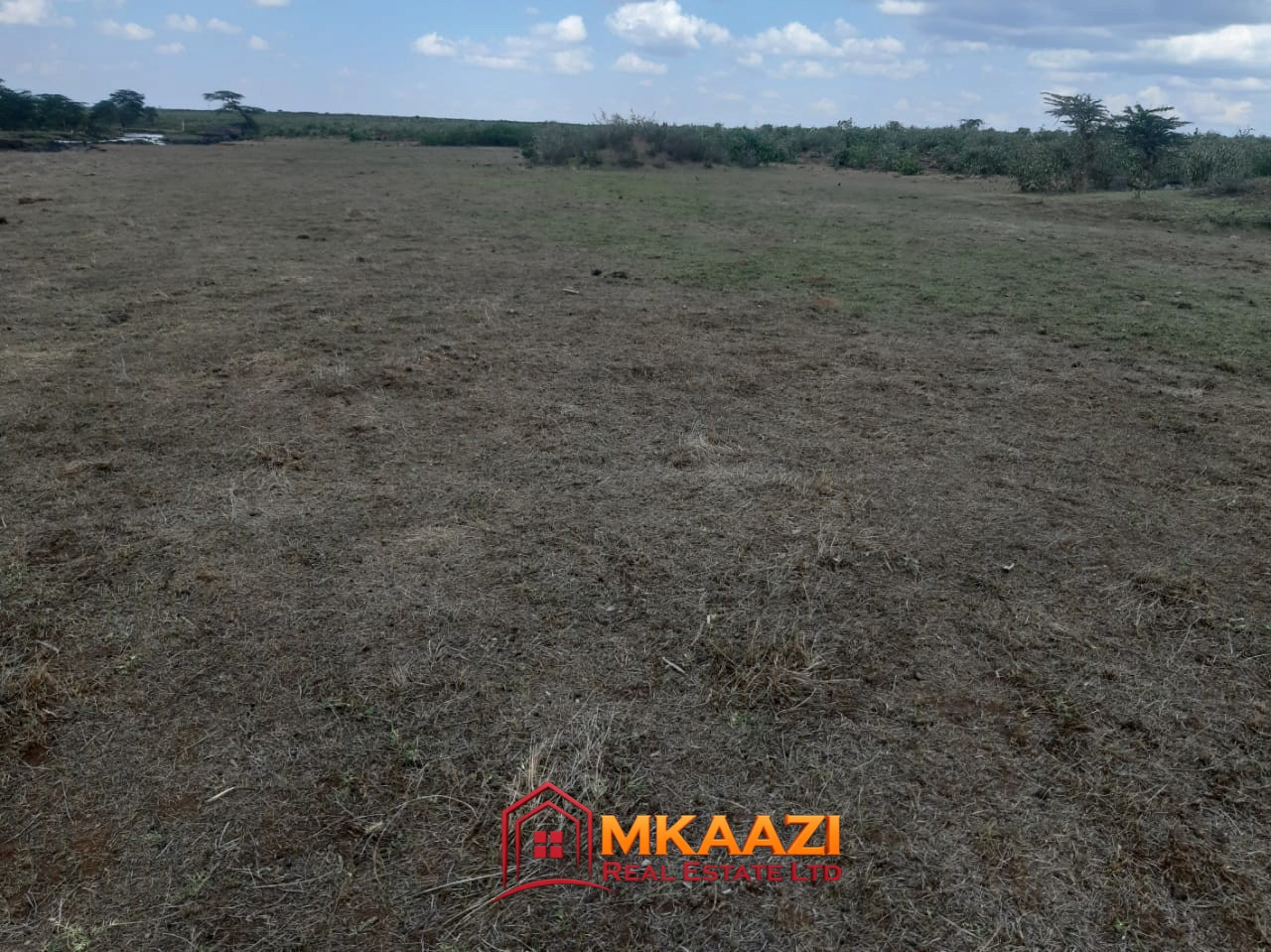 1,500-acre freehold agricultural land for sale in Rumuruti, Mutara, with red soil, Ewaso Nyiro River frontage and power lines
