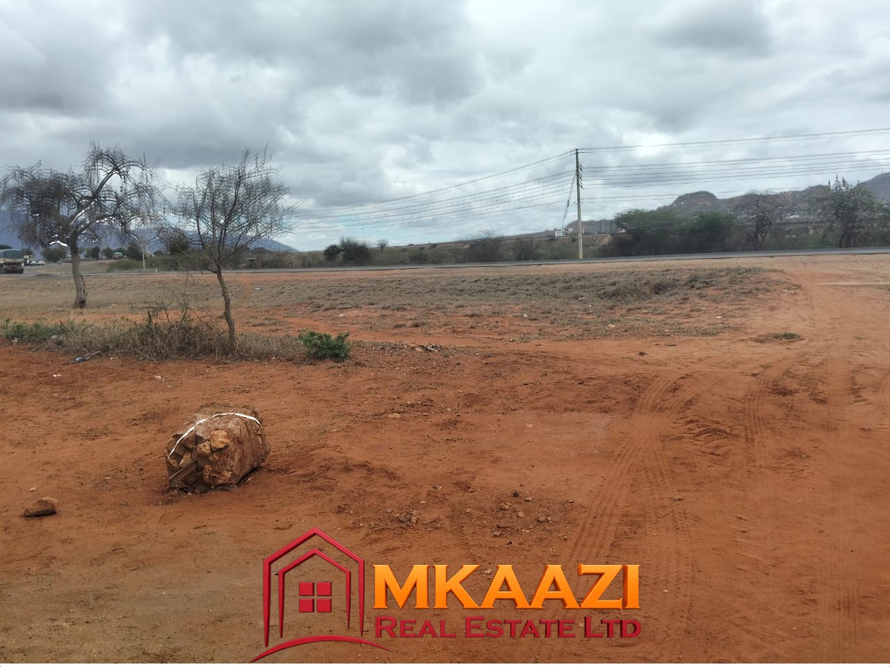 200o Acres Msa Road frontage for sale in VOi