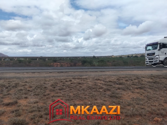 200o Acres Msa Road frontage for sale in VOi
