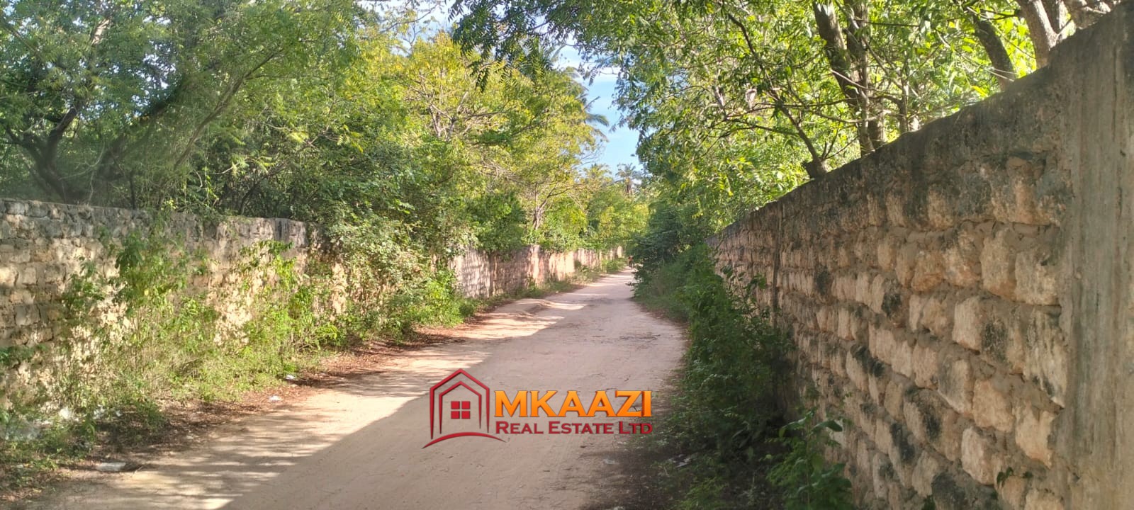 titleBay (6) Prime 4.5-Acre Land for Sale Off Turtle Bay Road | KES 30M/Acre